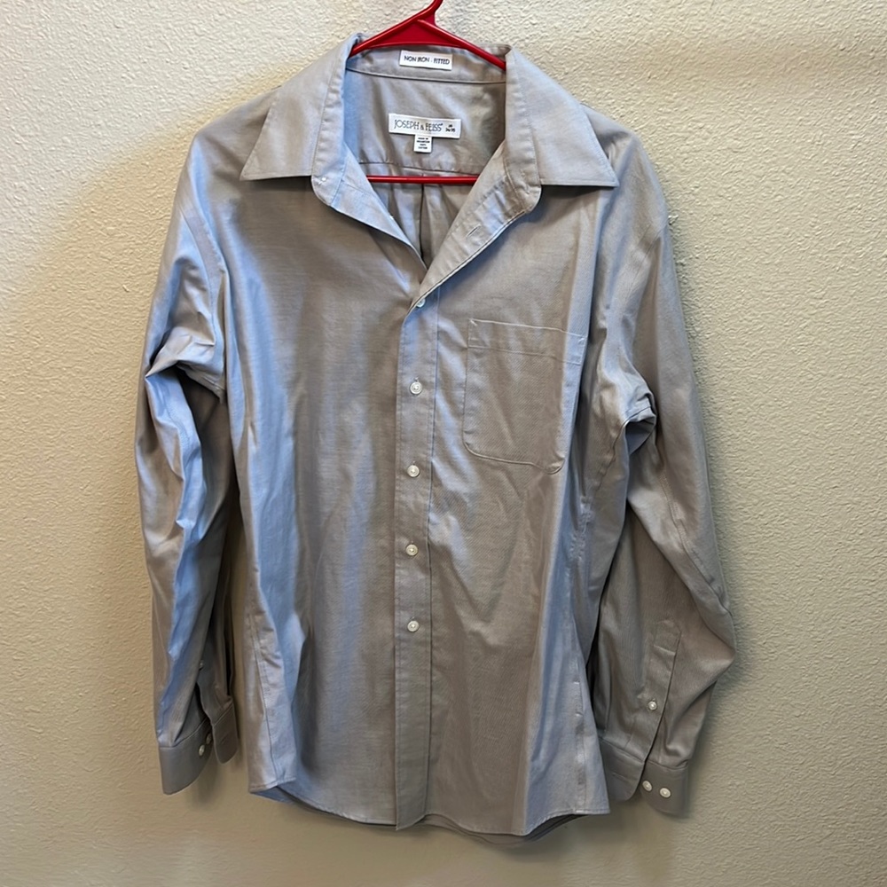 Joseph & Feiss Fitted button up dress shirt
